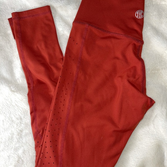 Tilyoucollapse - effortless leggings ( red) - Picture 2 of 3